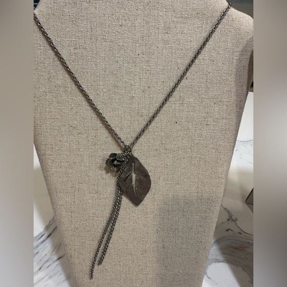 14 Pieces Vintage inspired jewelry bundle earrings, necklace and bracelets - Picture 8 of 10